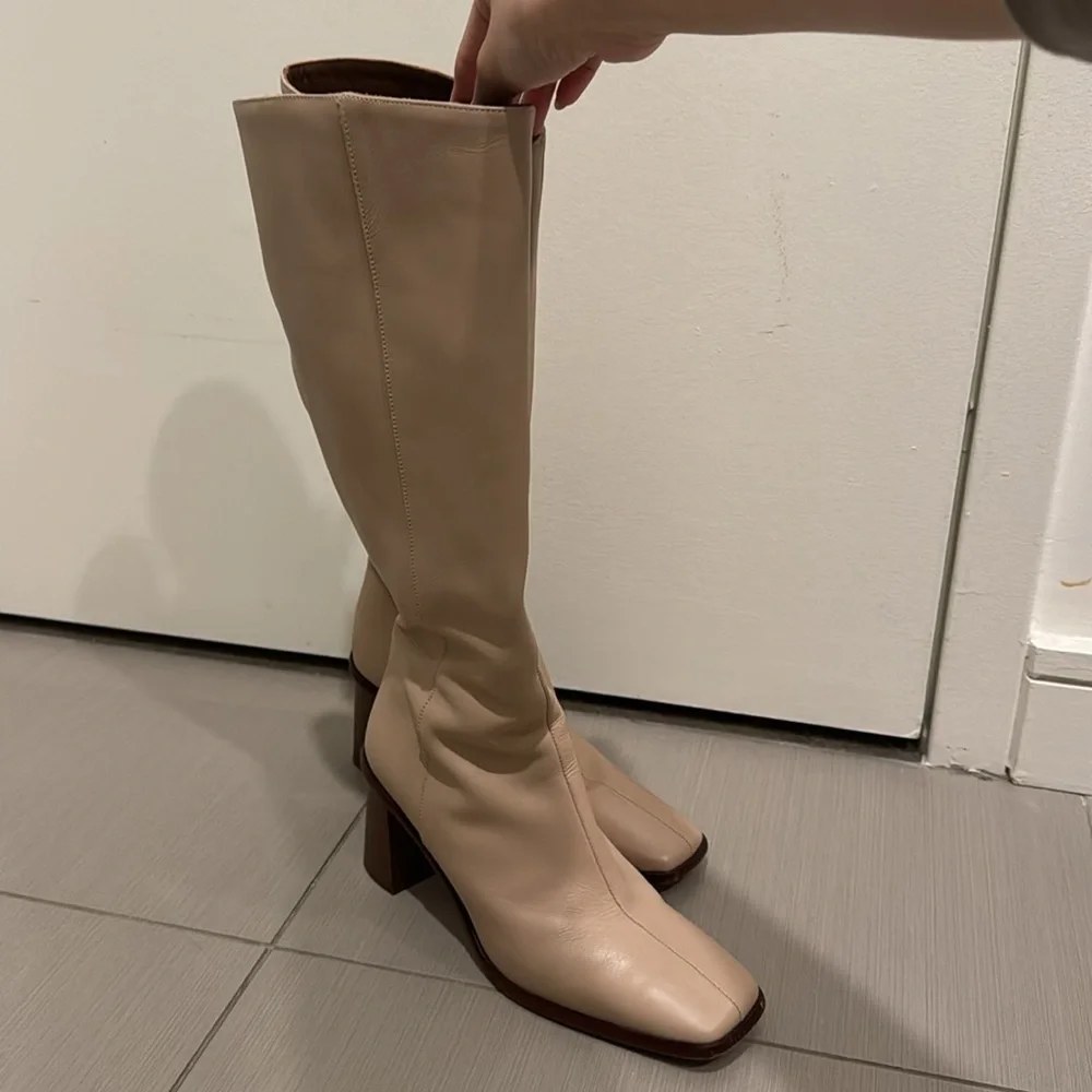 ALOHAS leather boots - Picture 1 of 7